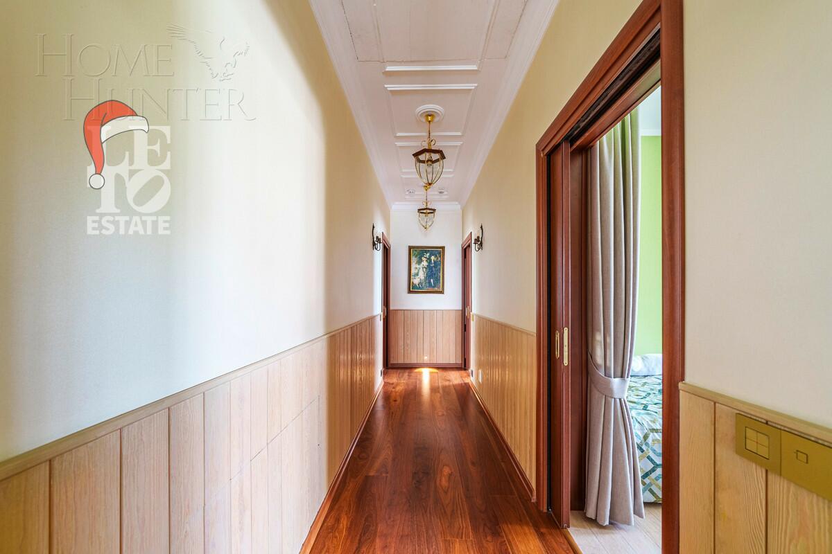 3-этажный коттедж 500 м² с отделкой