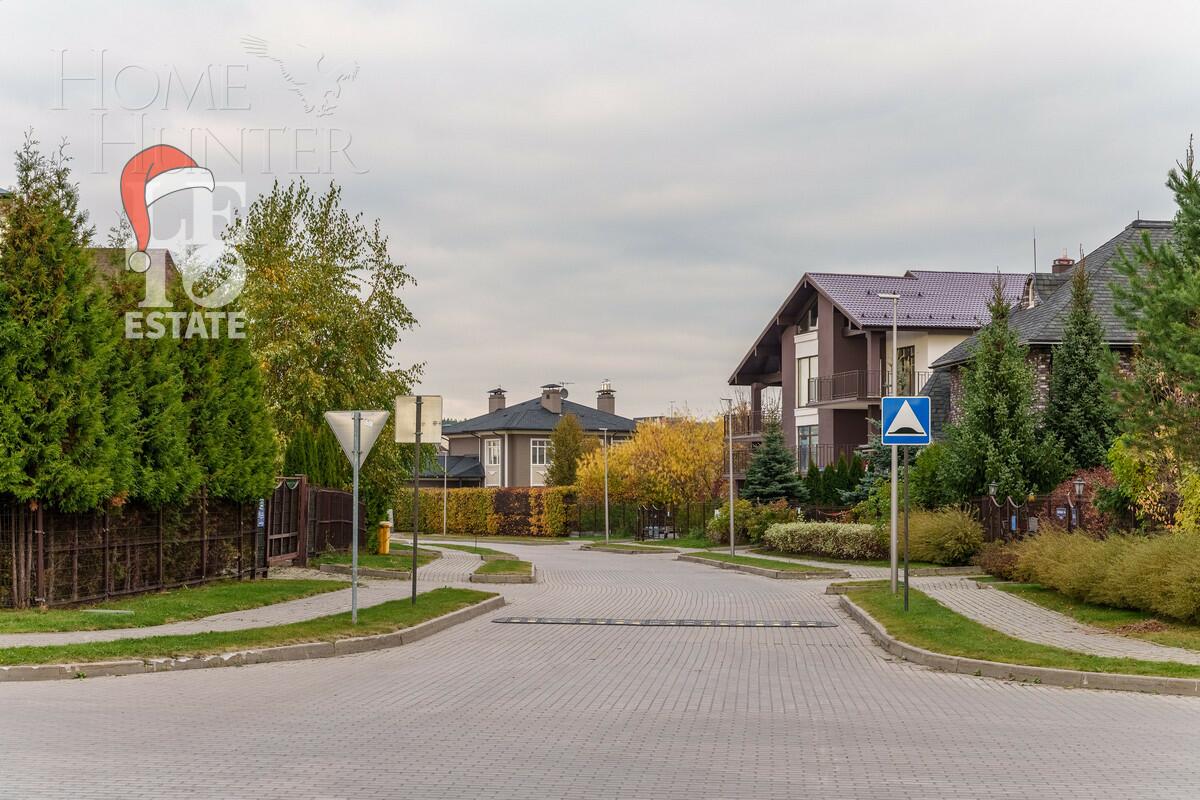 2-этажный коттедж 307 м² с отделкой