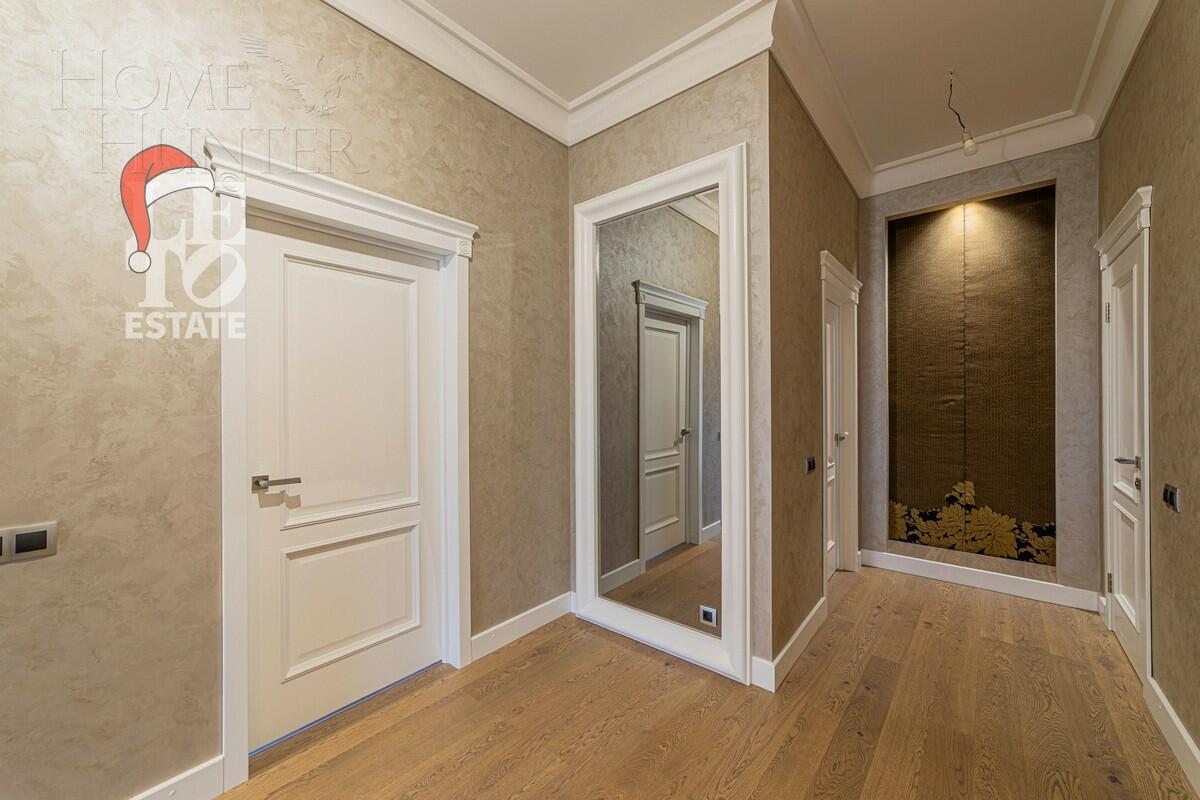 3-этажный коттедж 350 м² с отделкой