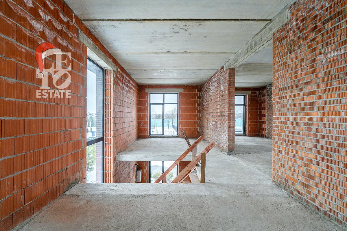 2-этажный коттедж 307 м² без отделки