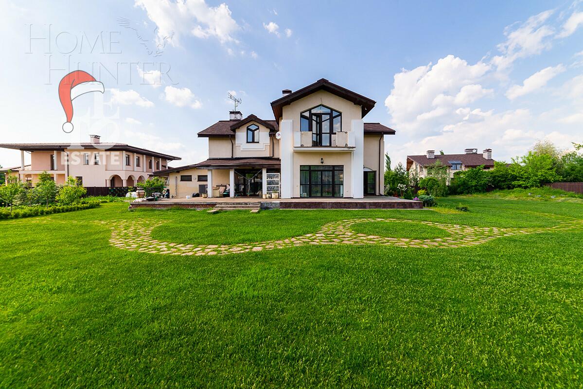 2-этажный коттедж 284.9 м² с отделкой