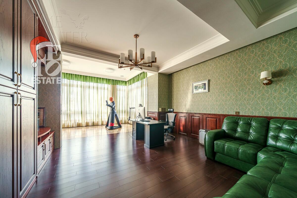 3-этажный коттедж 500 м² с отделкой