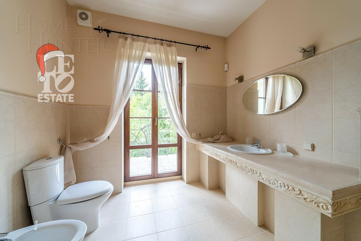 2-этажный коттедж 650 м² с отделкой