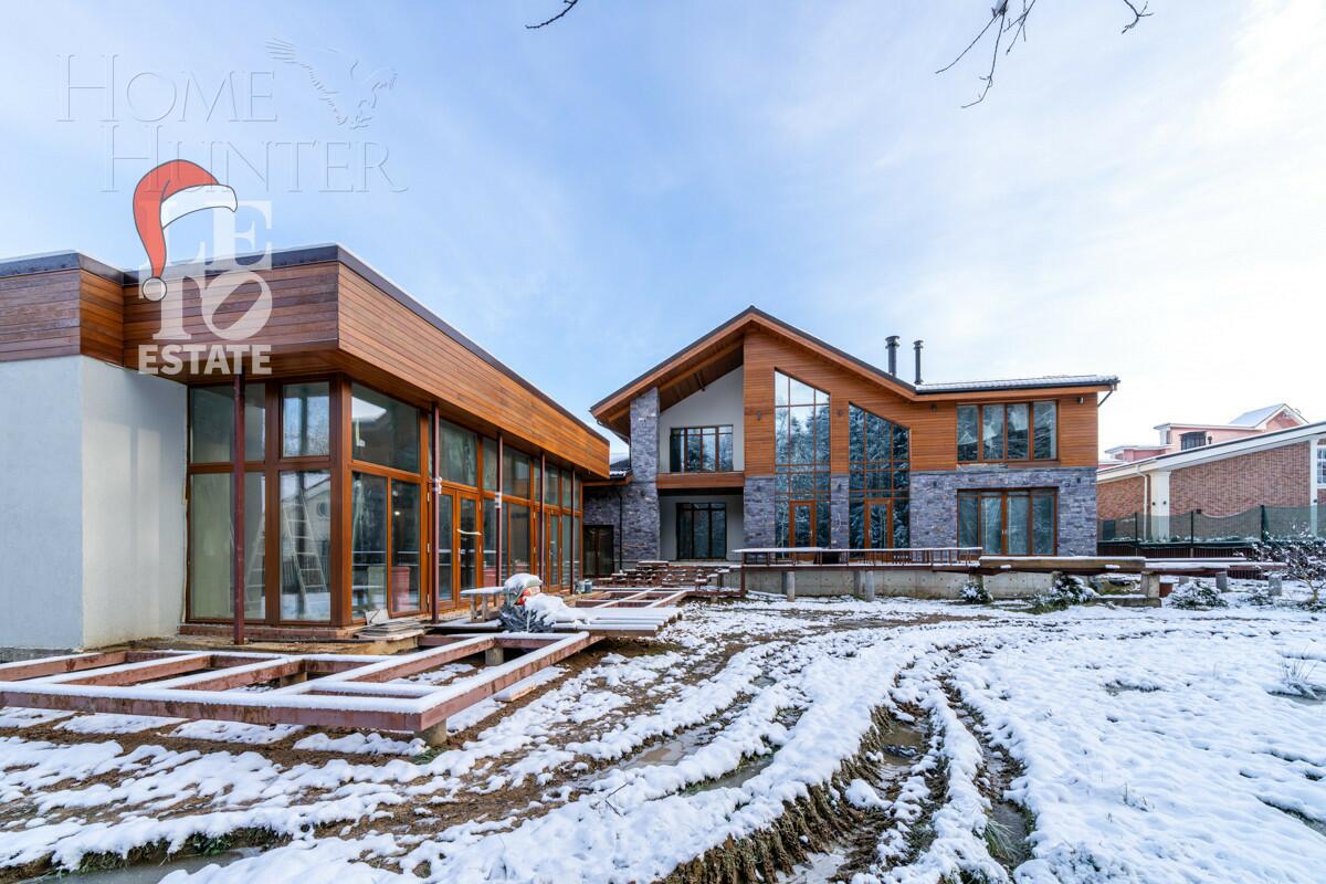 2-этажный коттедж 1 150 м² без отделки