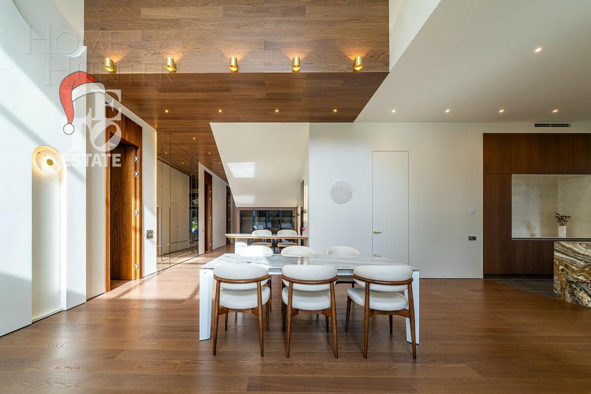 2-этажный коттедж 747 м² с отделкой