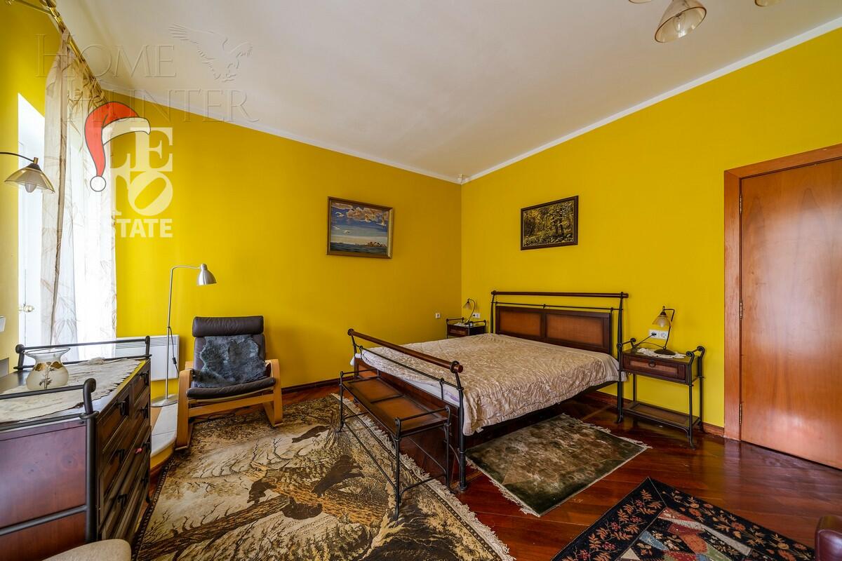 2-этажный коттедж 675.8 м² с отделкой