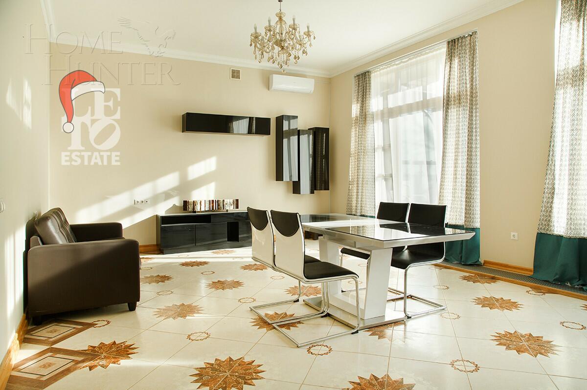 3-этажный таунхаус 264.6 м² с отделкой