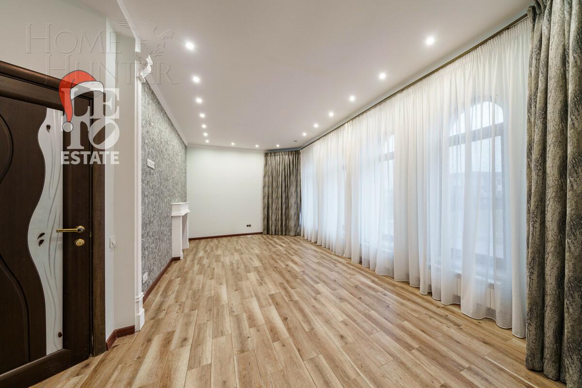 2-этажный коттедж 400 м² с отделкой