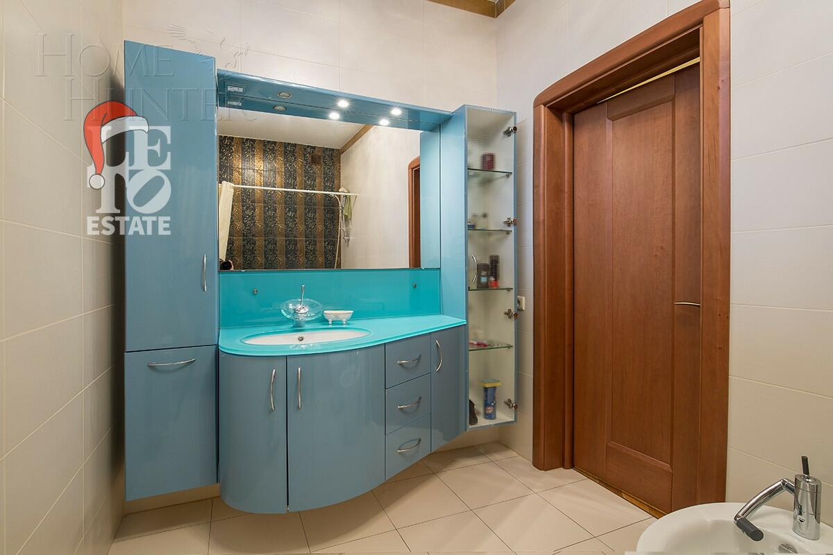 2-этажный коттедж 1 025 м² с отделкой