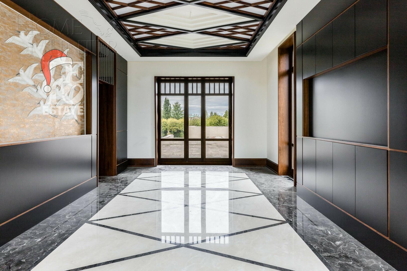 2-этажный коттедж 1 244 м² с отделкой