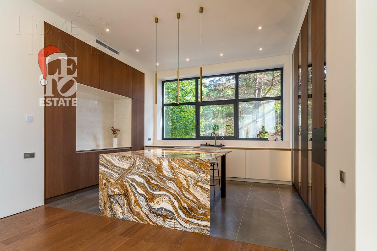 2-этажный коттедж 747 м² с отделкой