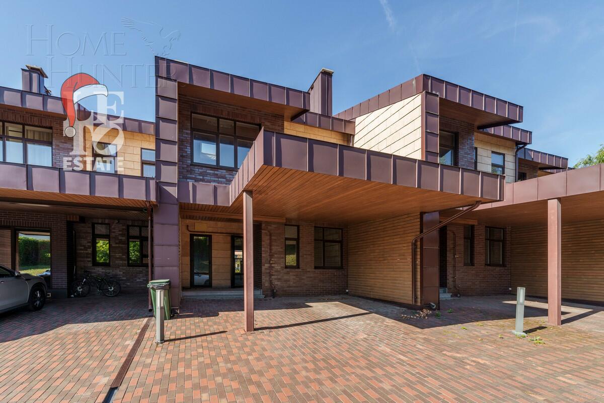 2-этажный таунхаус 270 м² без отделки