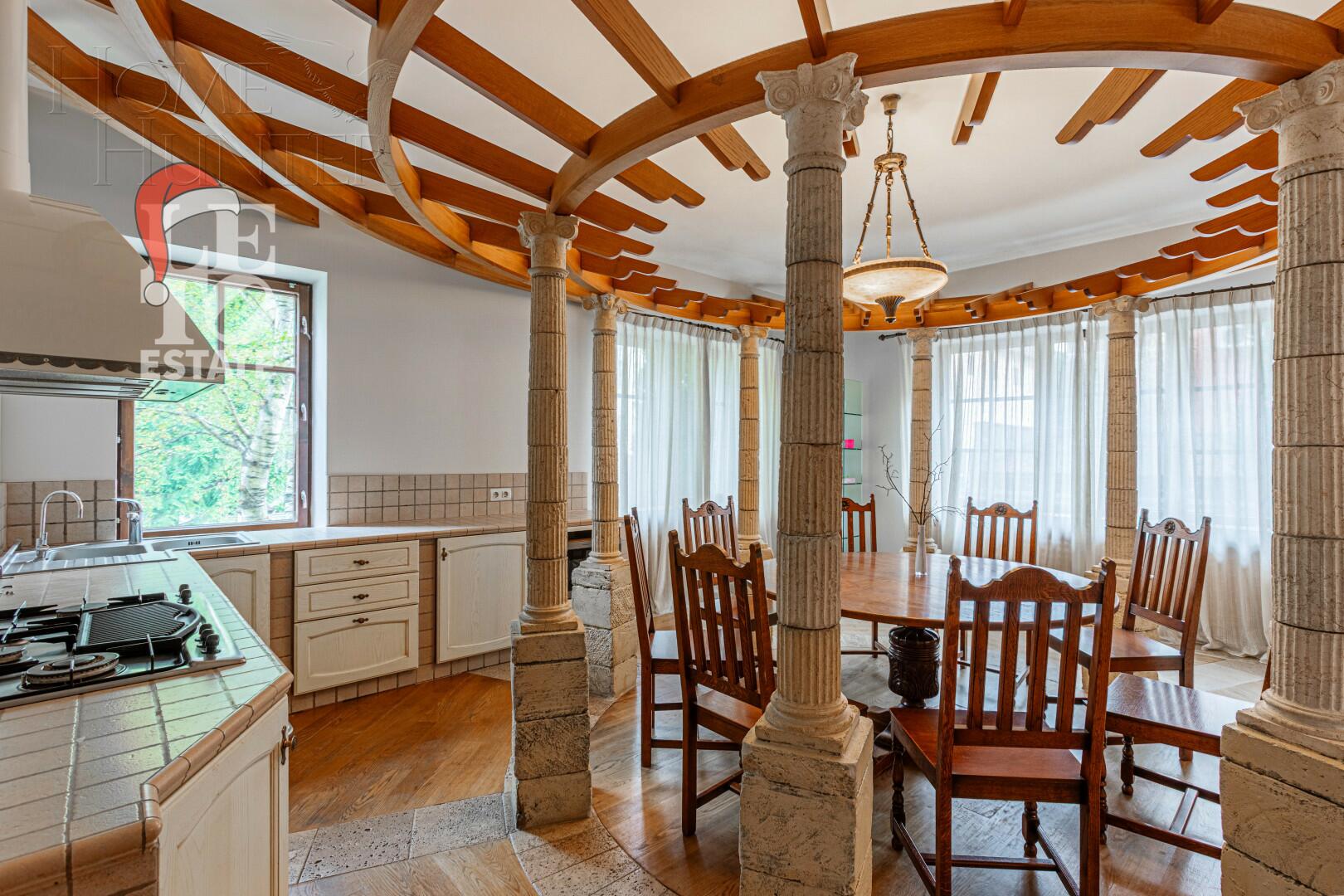 2-этажный коттедж 720 м² с отделкой