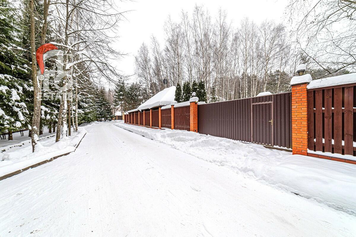 3-этажный коттедж 742 м² с отделкой