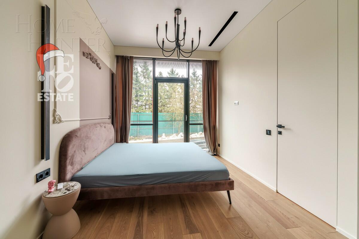 3-этажный таунхаус 238 м² с отделкой