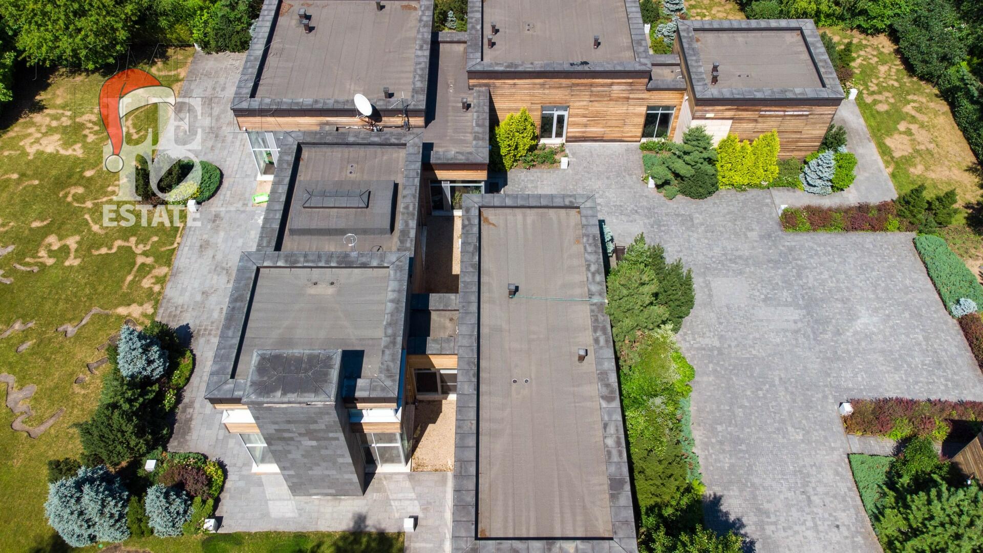 1-этажный коттедж 650 м² с отделкой