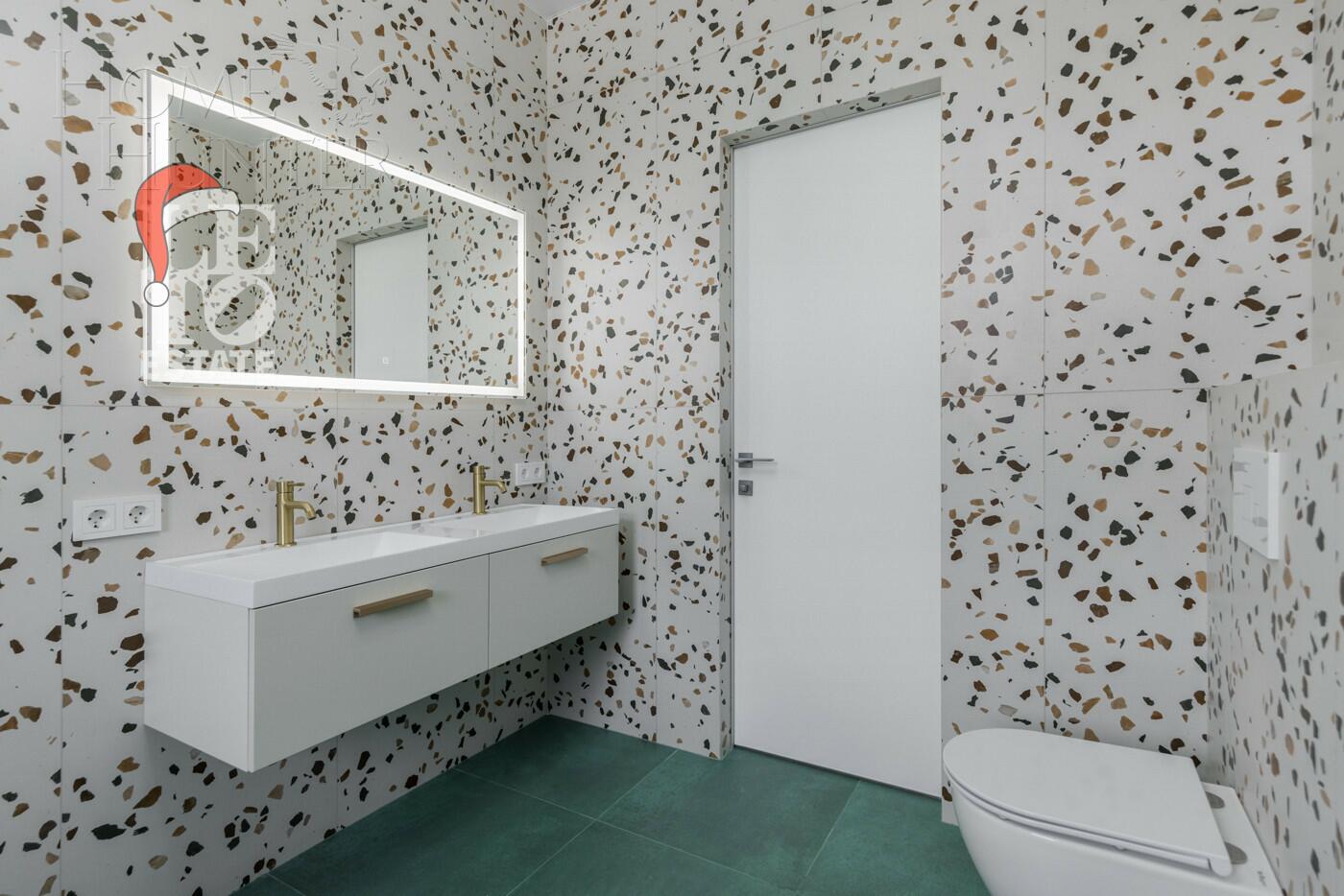 2-этажный коттедж 238.4 м² с отделкой