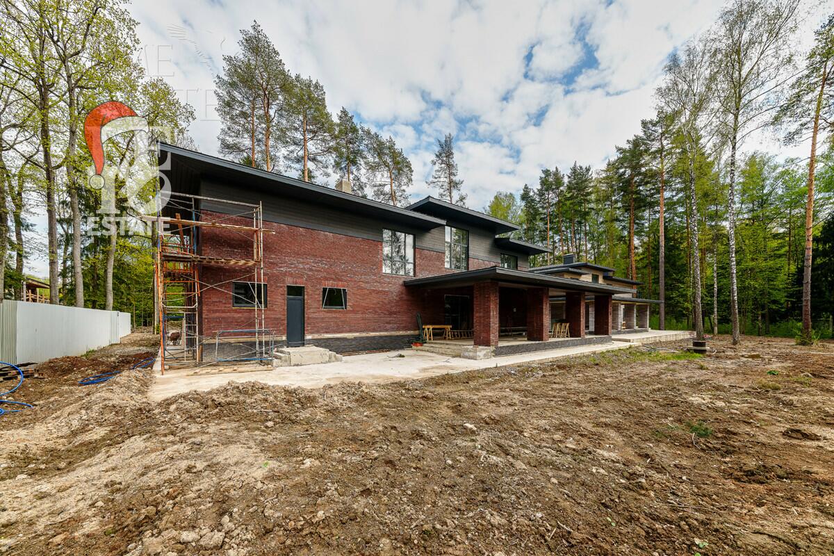 2-этажный коттедж 460 м² без отделки