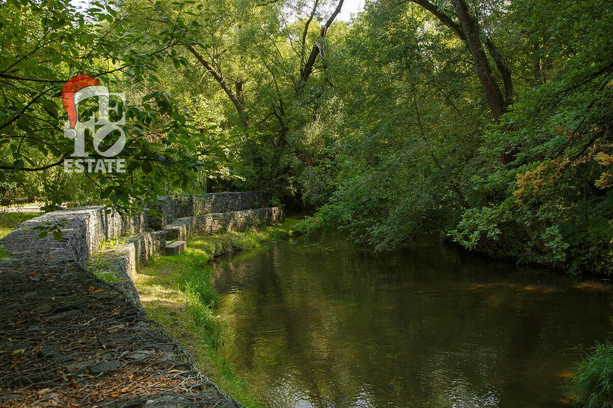 2-этажный таунхаус 270 м² без отделки