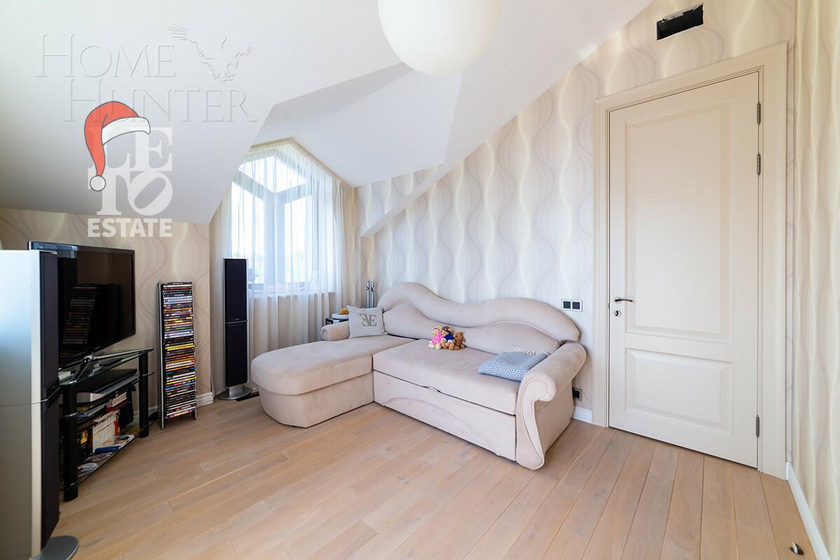 2-этажный коттедж 284.9 м² с отделкой