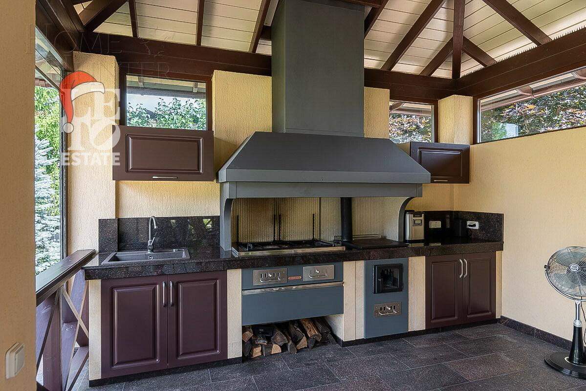 2-этажный коттедж 700 м² с отделкой