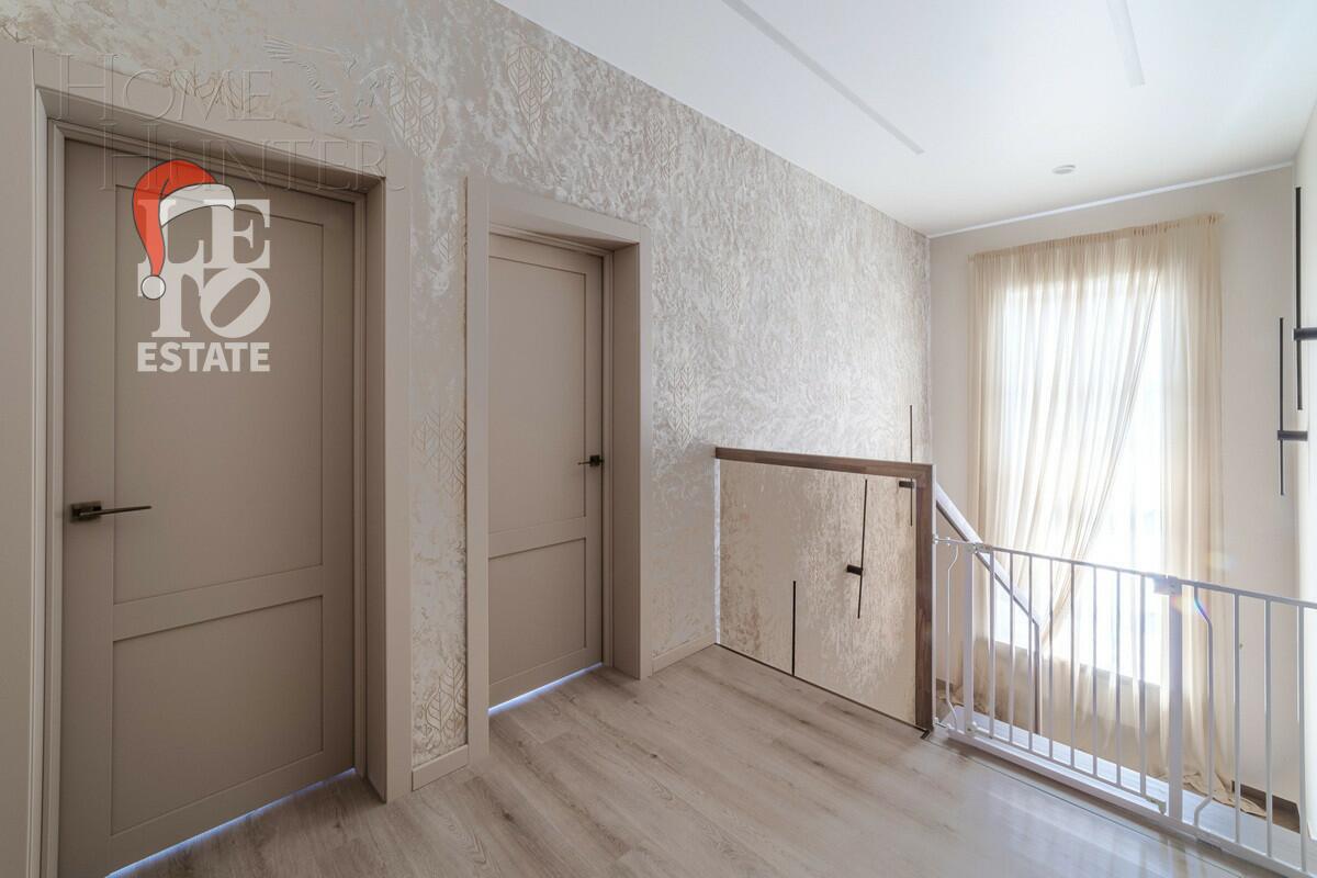 2-этажный коттедж 241 м² с отделкой