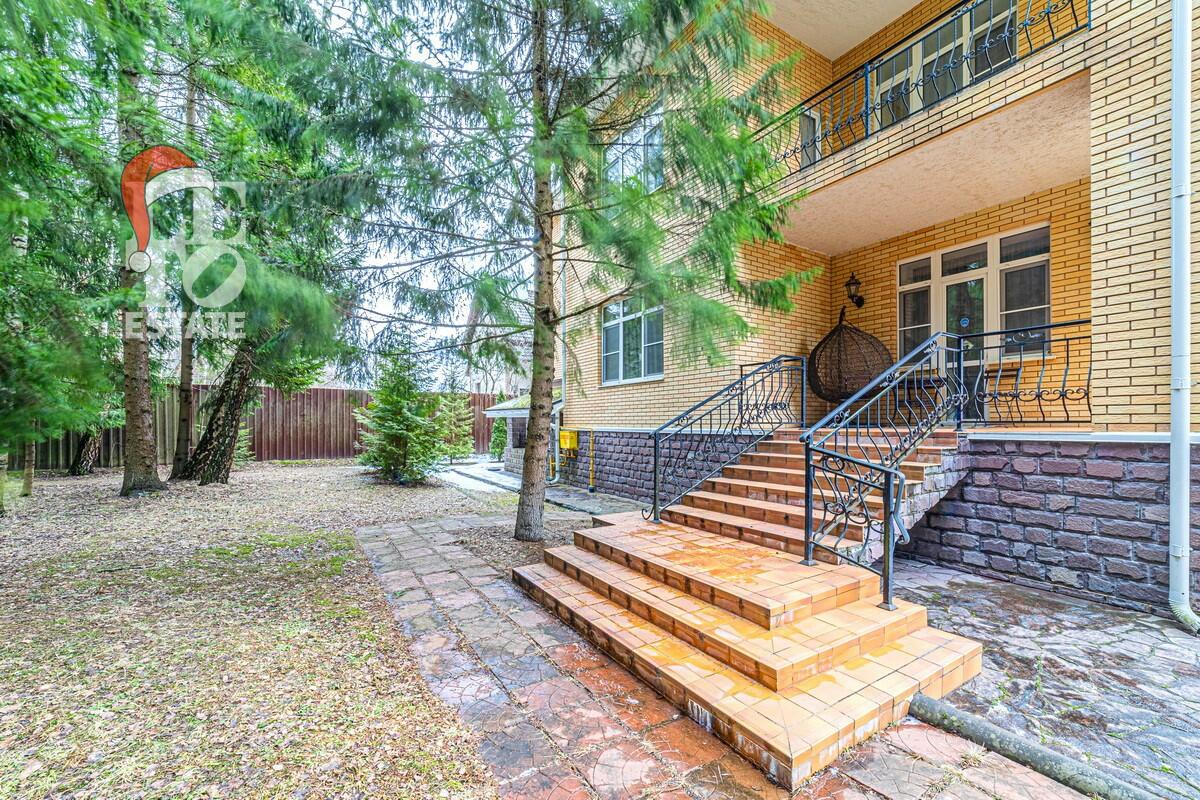 2-этажный коттедж 350 м² с отделкой