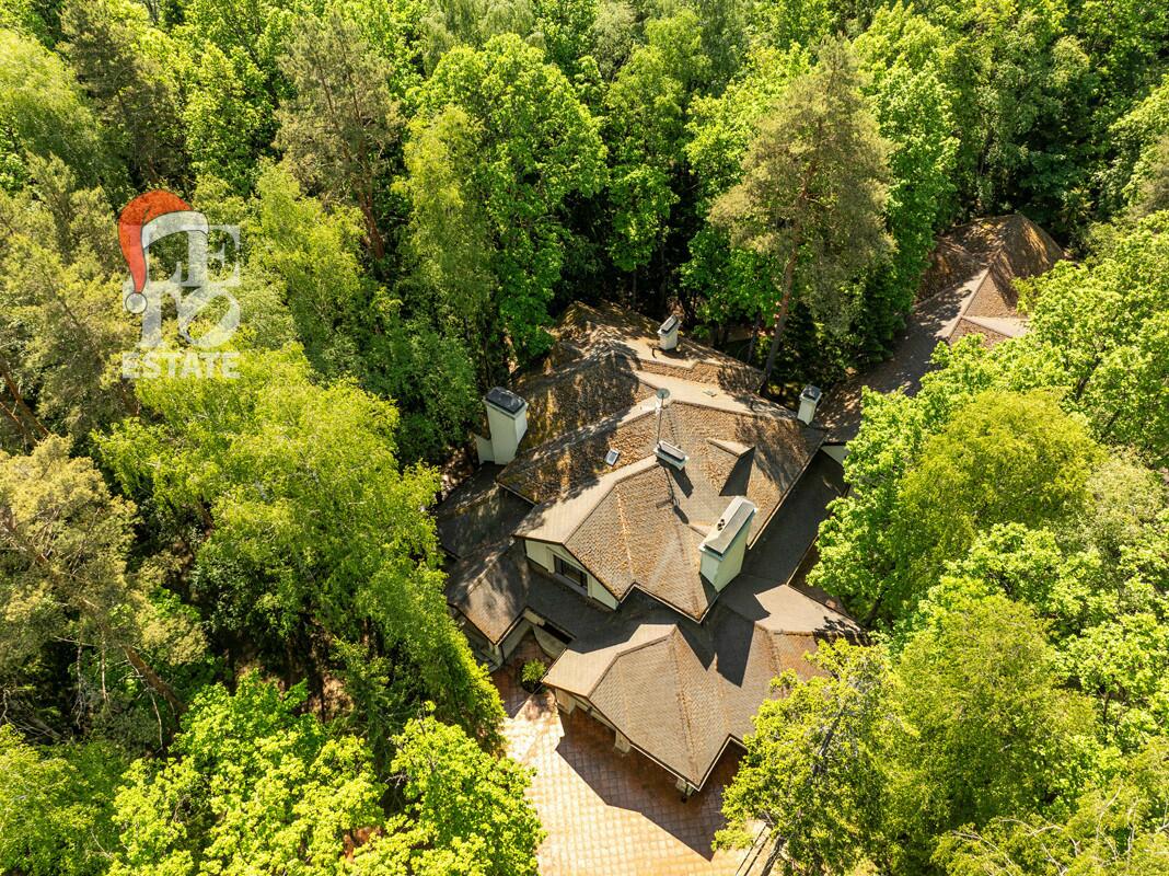 2-этажный коттедж 1 025 м² с отделкой