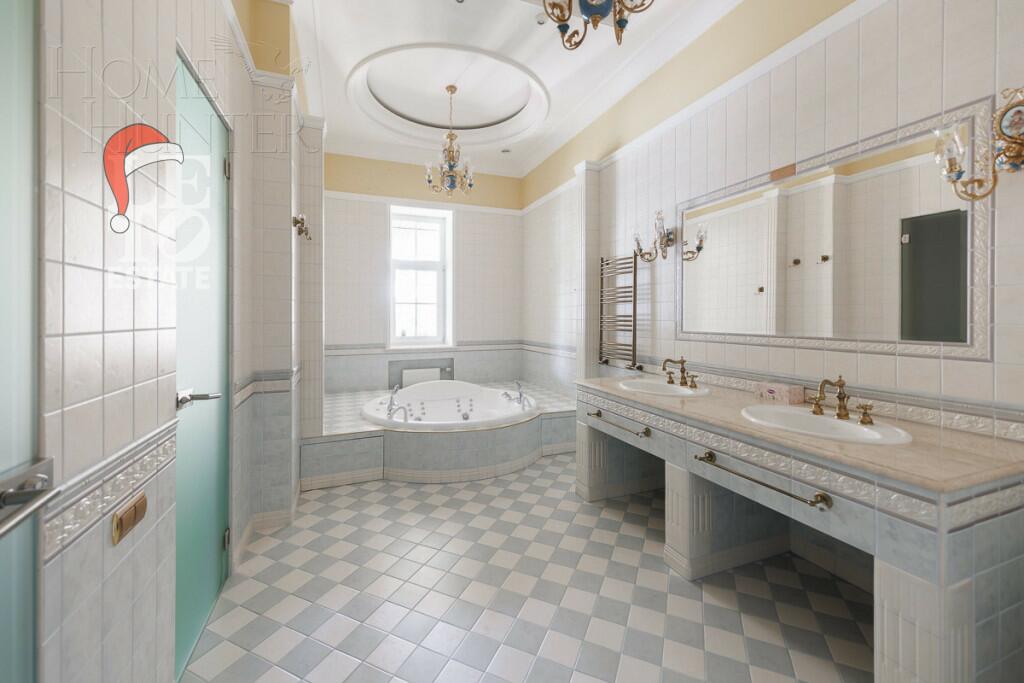 2-этажный коттедж 1 556 м² с отделкой