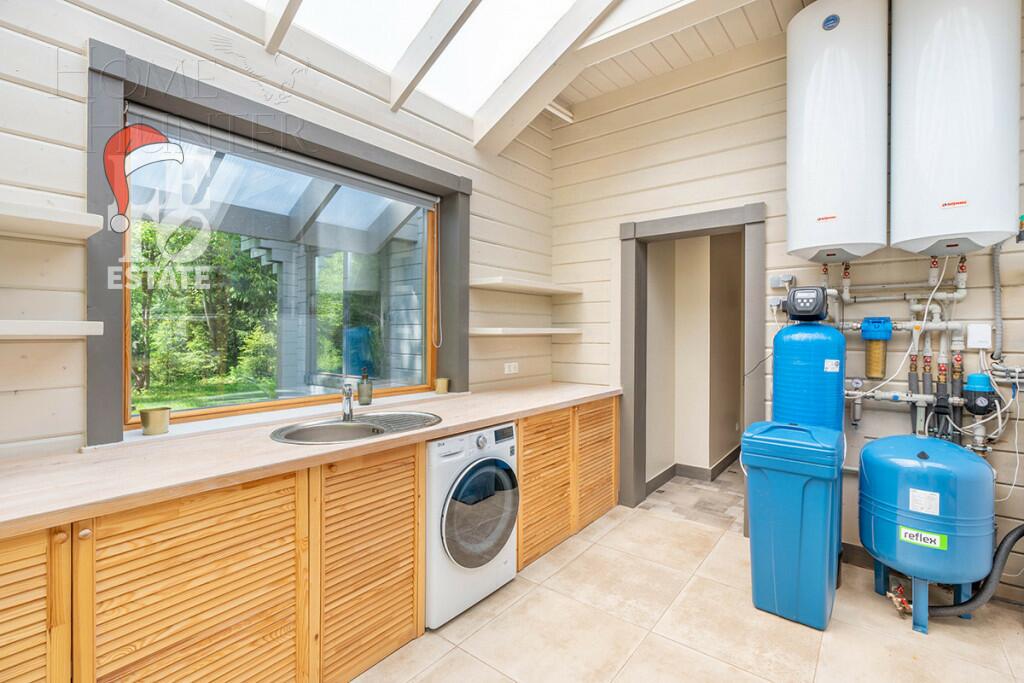 2-этажный коттедж 400 м² с отделкой