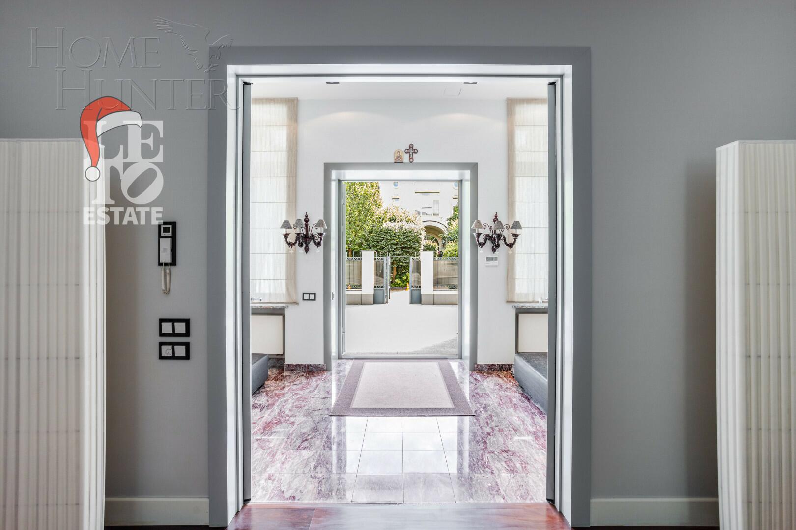 2-этажный коттедж 1 438 м² с отделкой