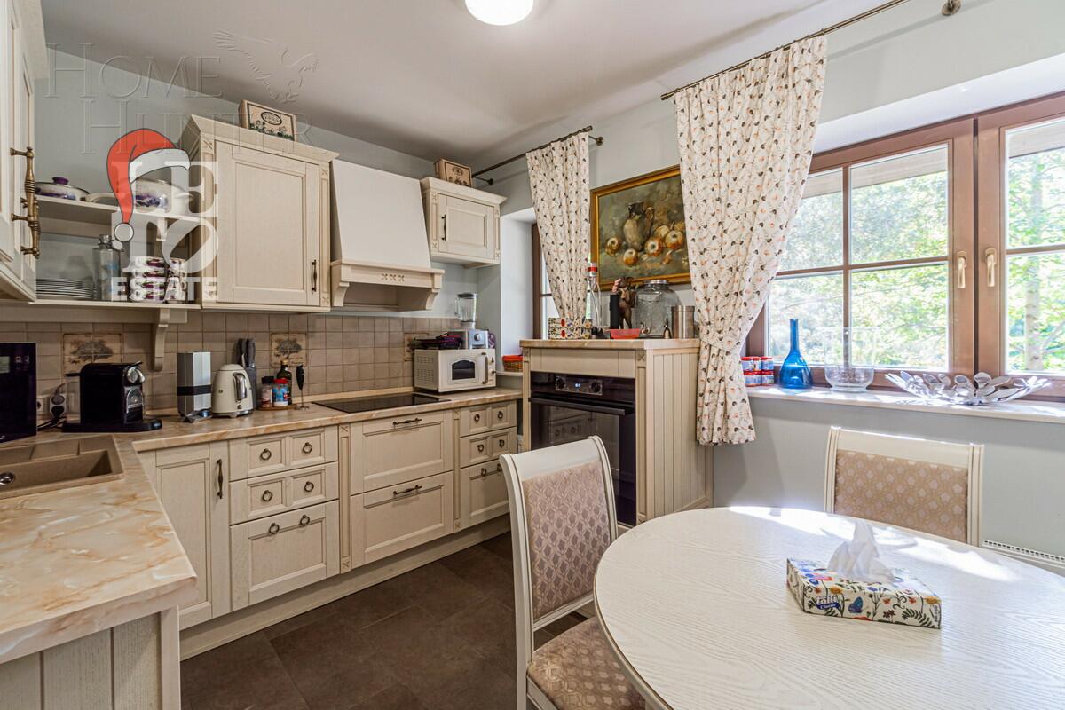 2-этажный коттедж 1 272.6 м² без отделки