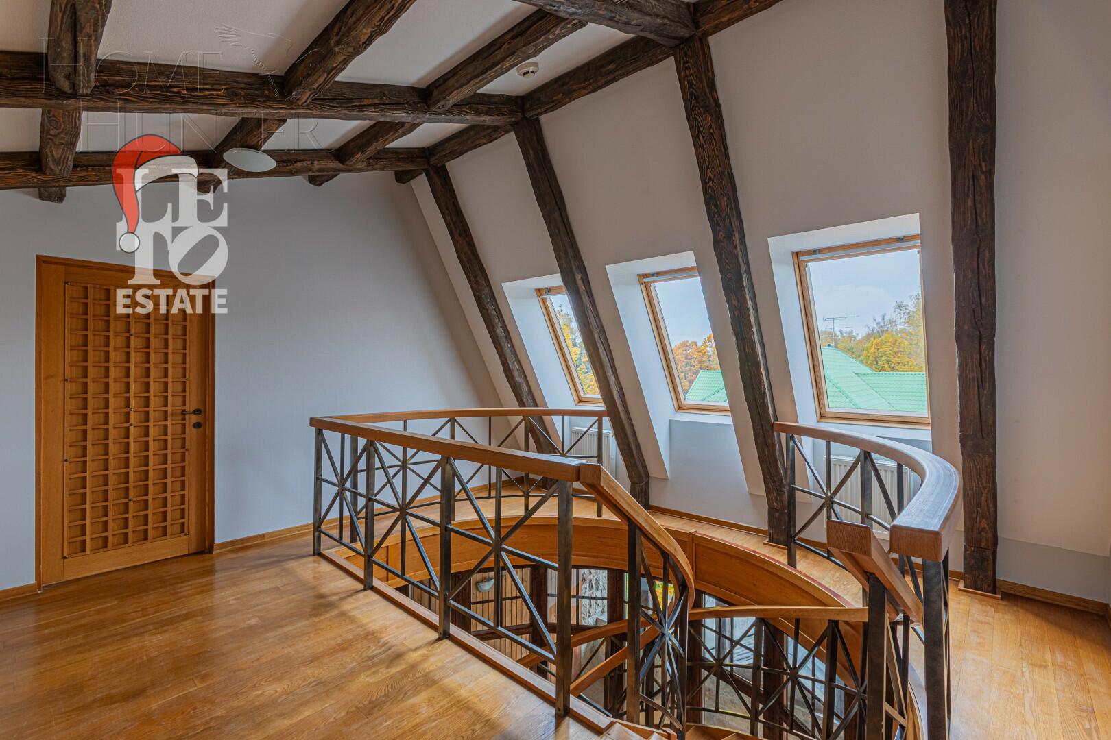 2-этажный коттедж 720 м² с отделкой