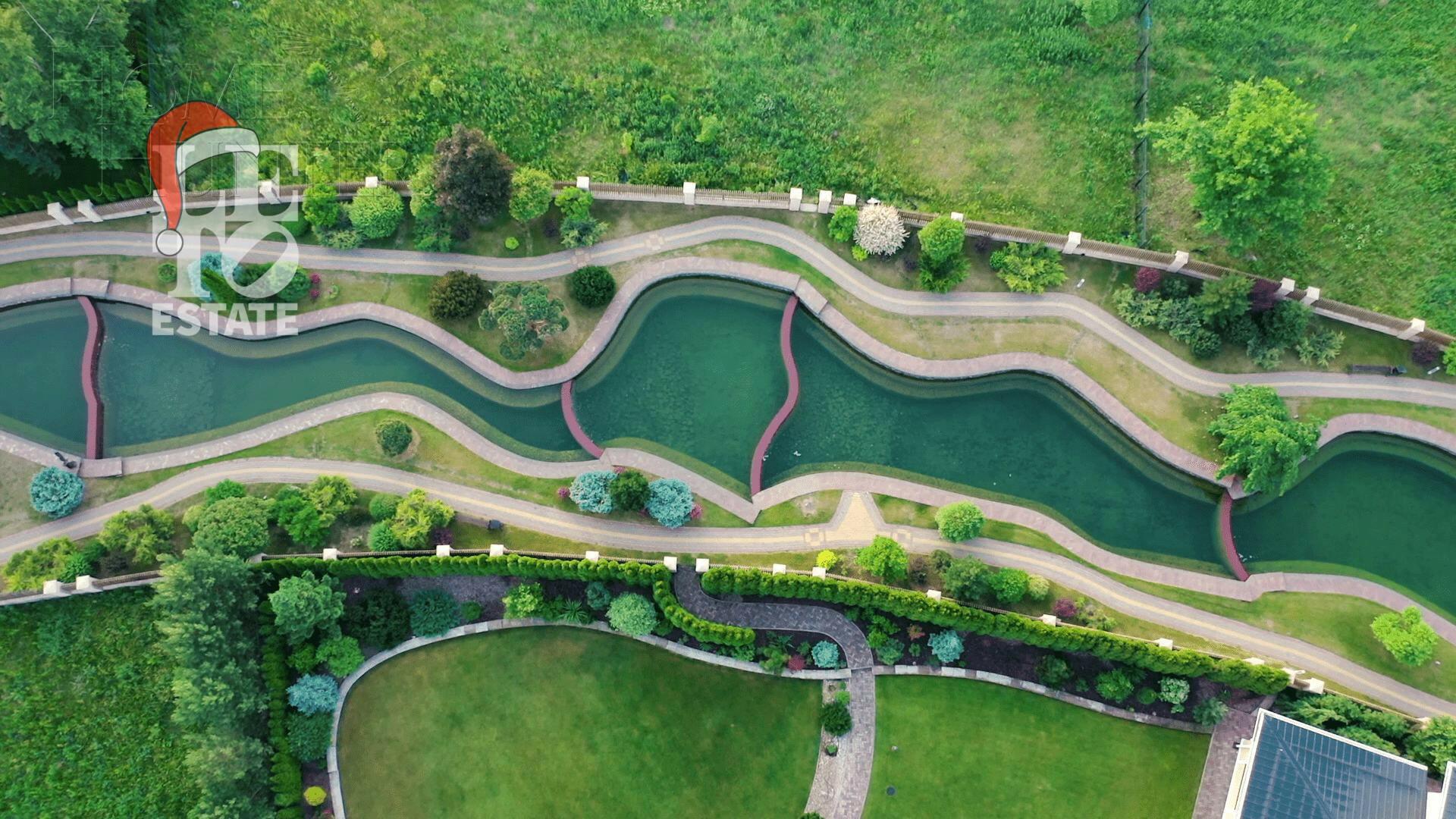 2-этажный коттедж 307 м² без отделки