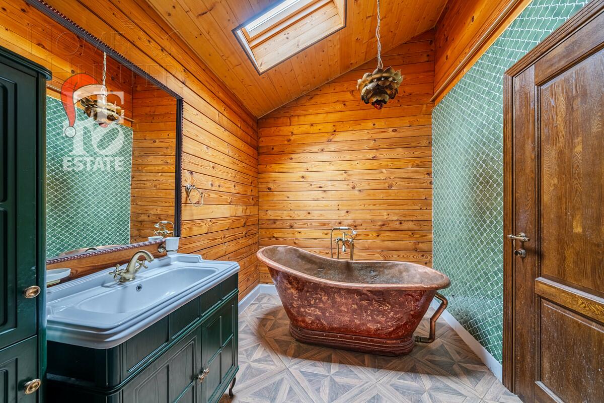 2-этажный коттедж 340 м² с отделкой