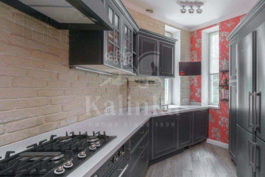 2-этажный коттедж 688 м² с отделкой