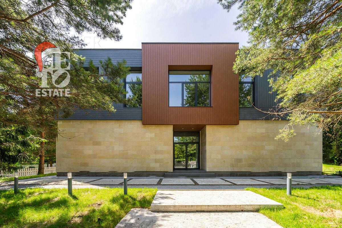 2-этажный коттедж 747 м² с отделкой