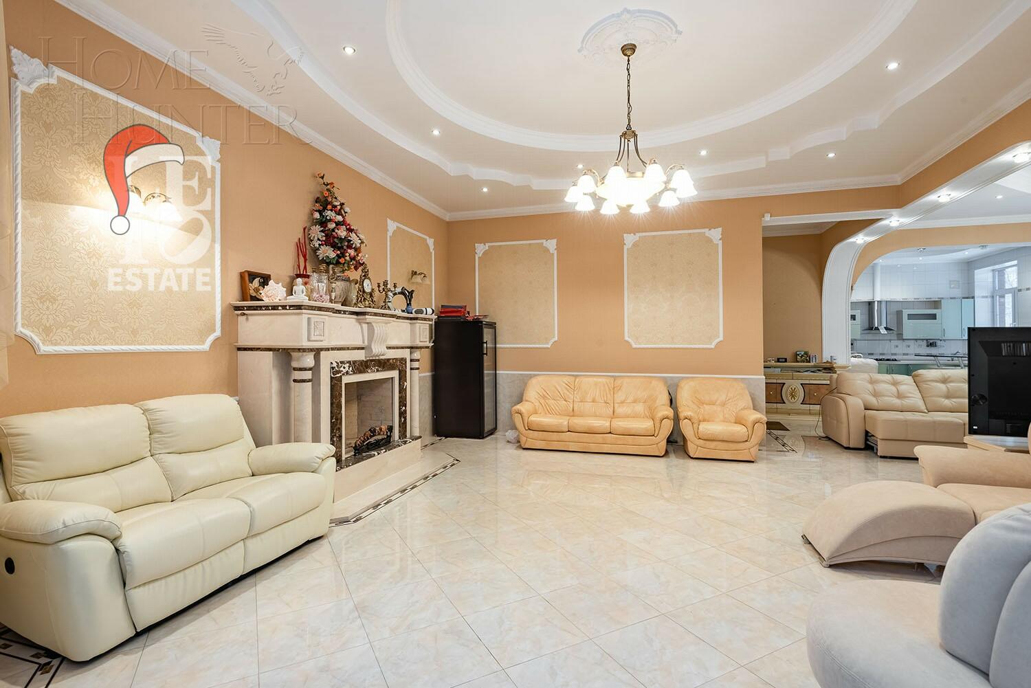 3-этажный коттедж 1 319 м² с отделкой