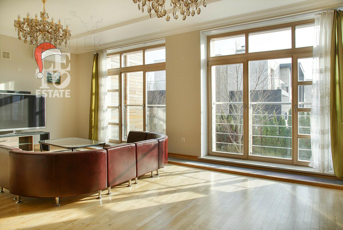 3-этажный таунхаус 264.6 м² с отделкой