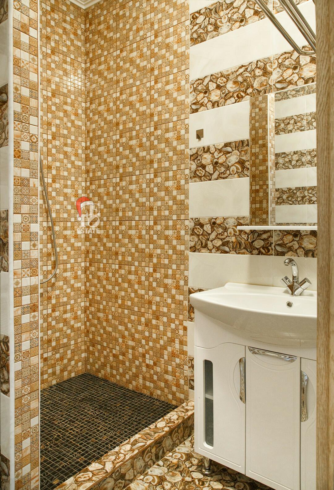 3-этажный таунхаус 264.6 м² с отделкой