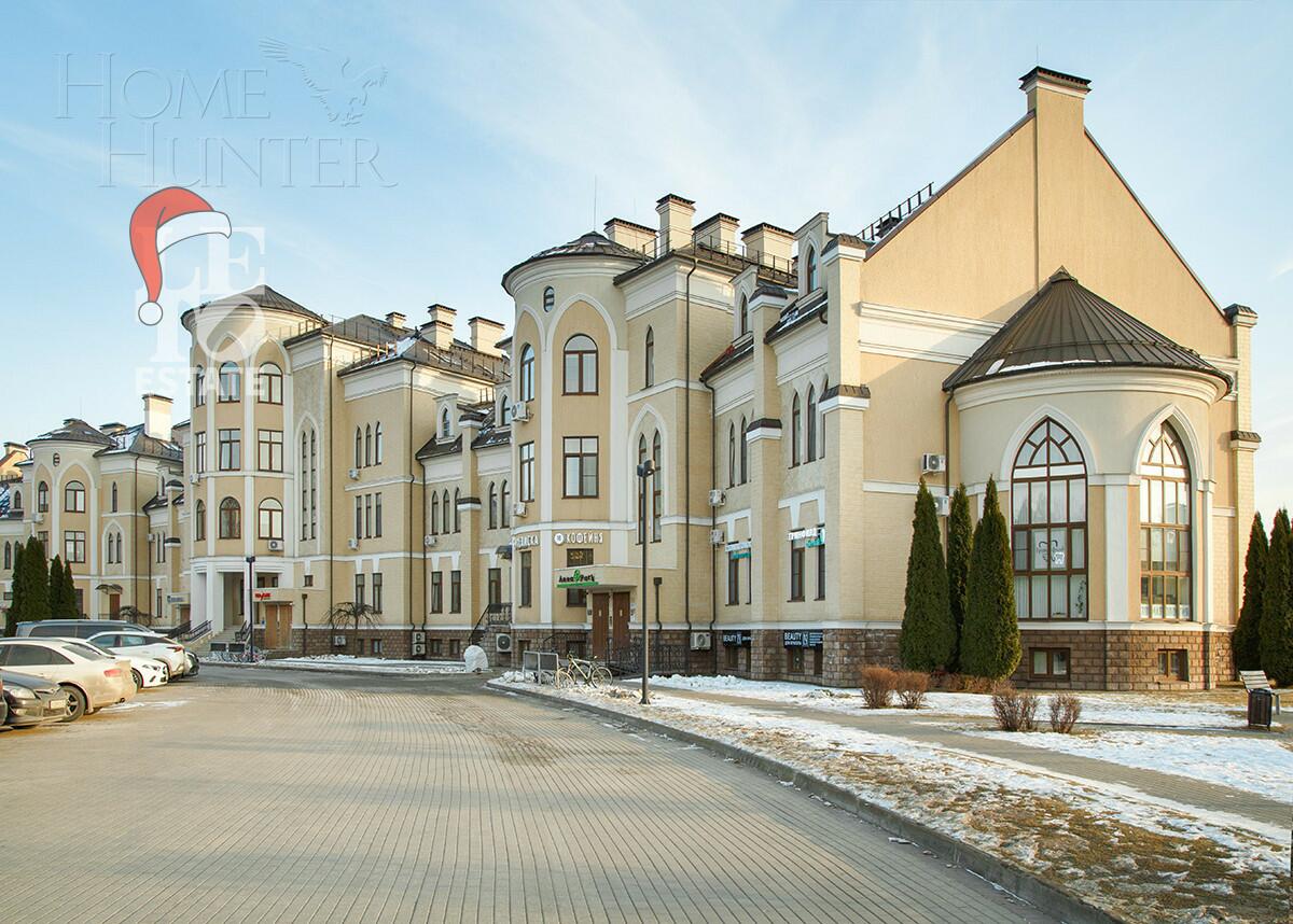 3-этажный таунхаус 264.6 м² с отделкой