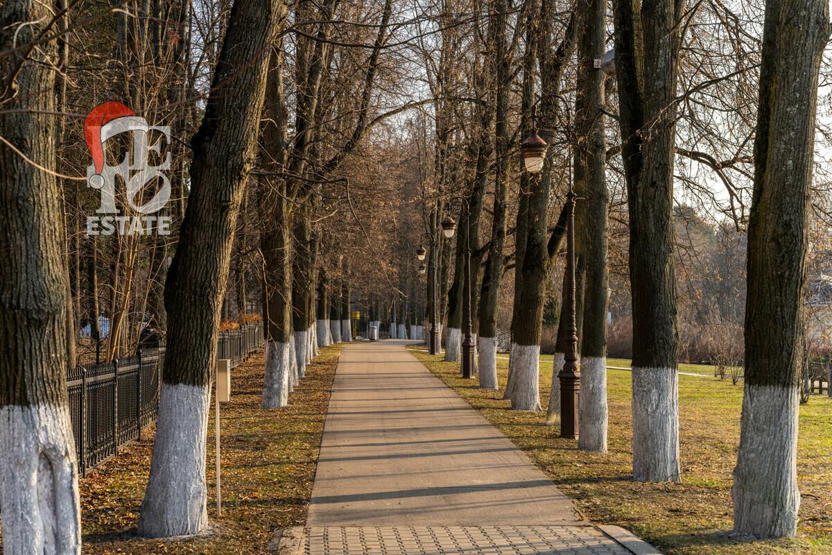 4-этажный таунхаус 395 м² без отделки