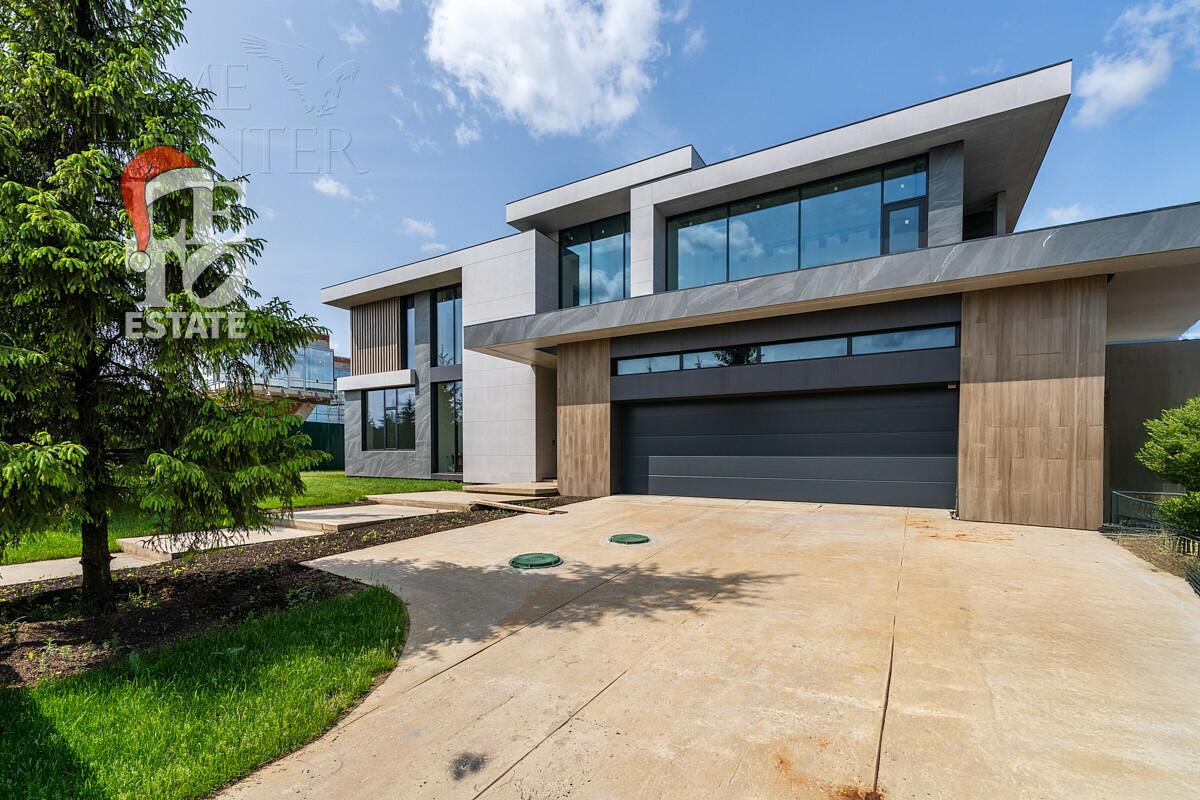 2-этажный коттедж 891 м² без отделки