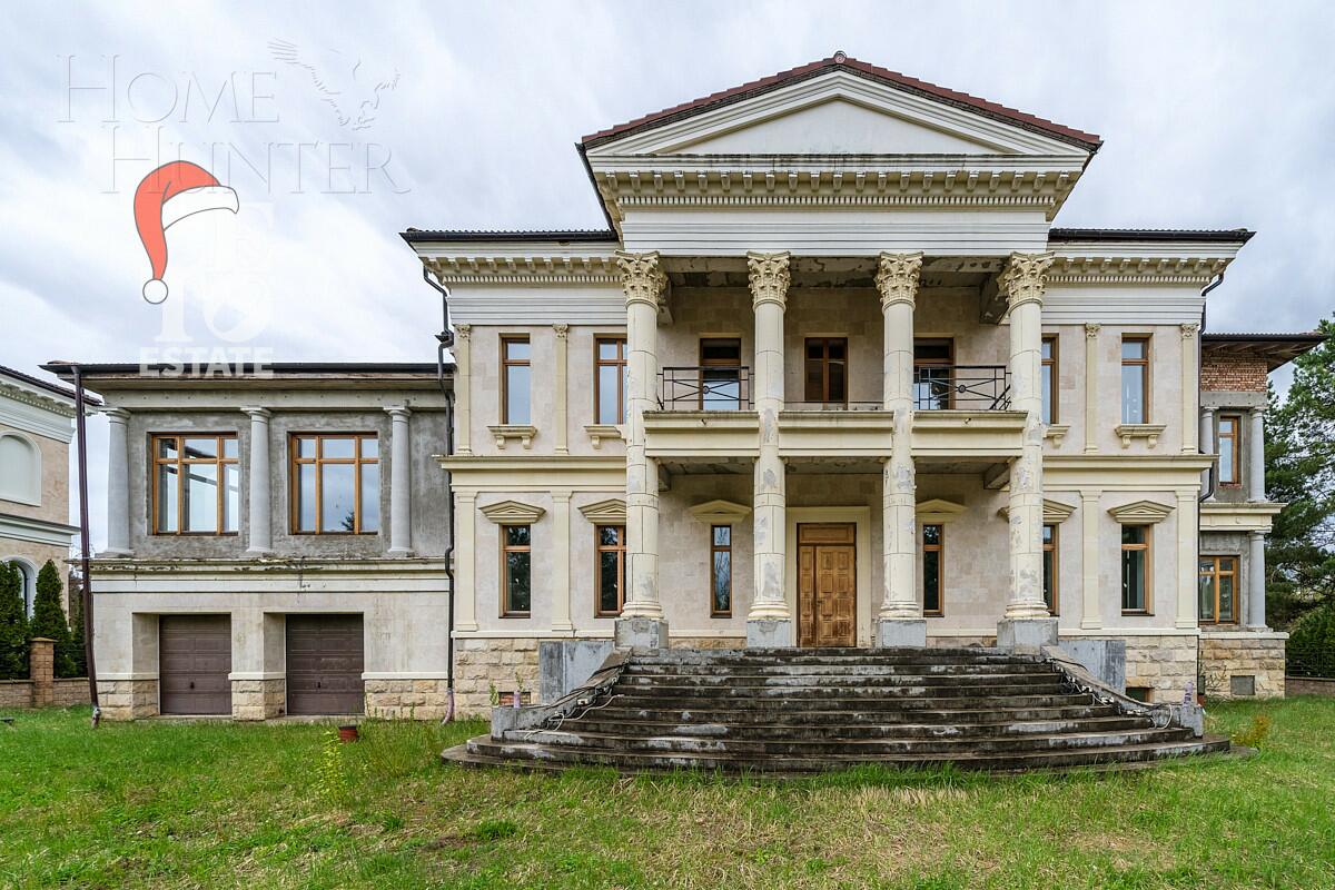 2-этажный коттедж 1 320 м² без отделки