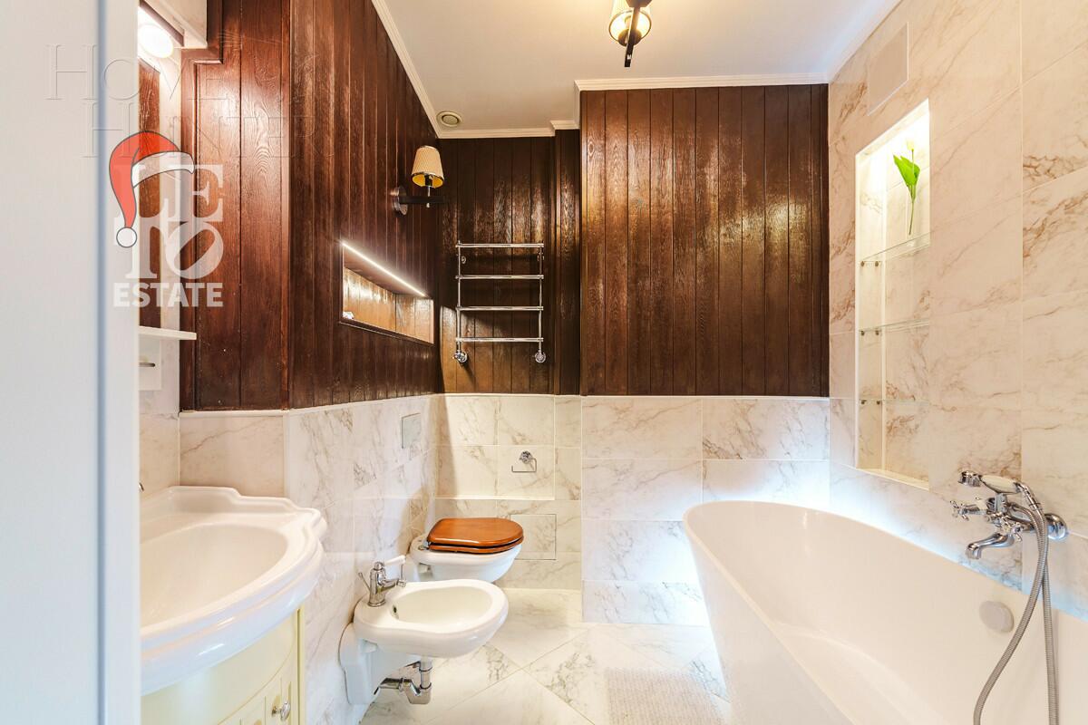 3-этажный коттедж 500 м² с отделкой