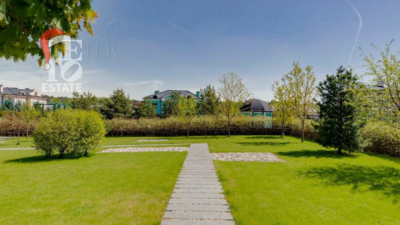 3-этажный коттедж 1 185 м² с отделкой