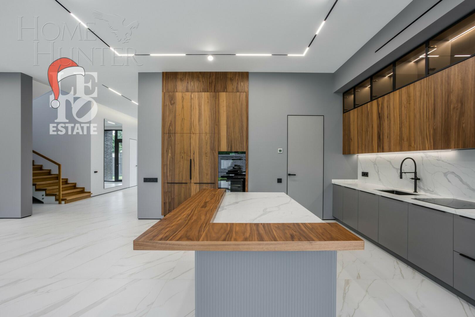 2-этажный коттедж 604 м² с отделкой