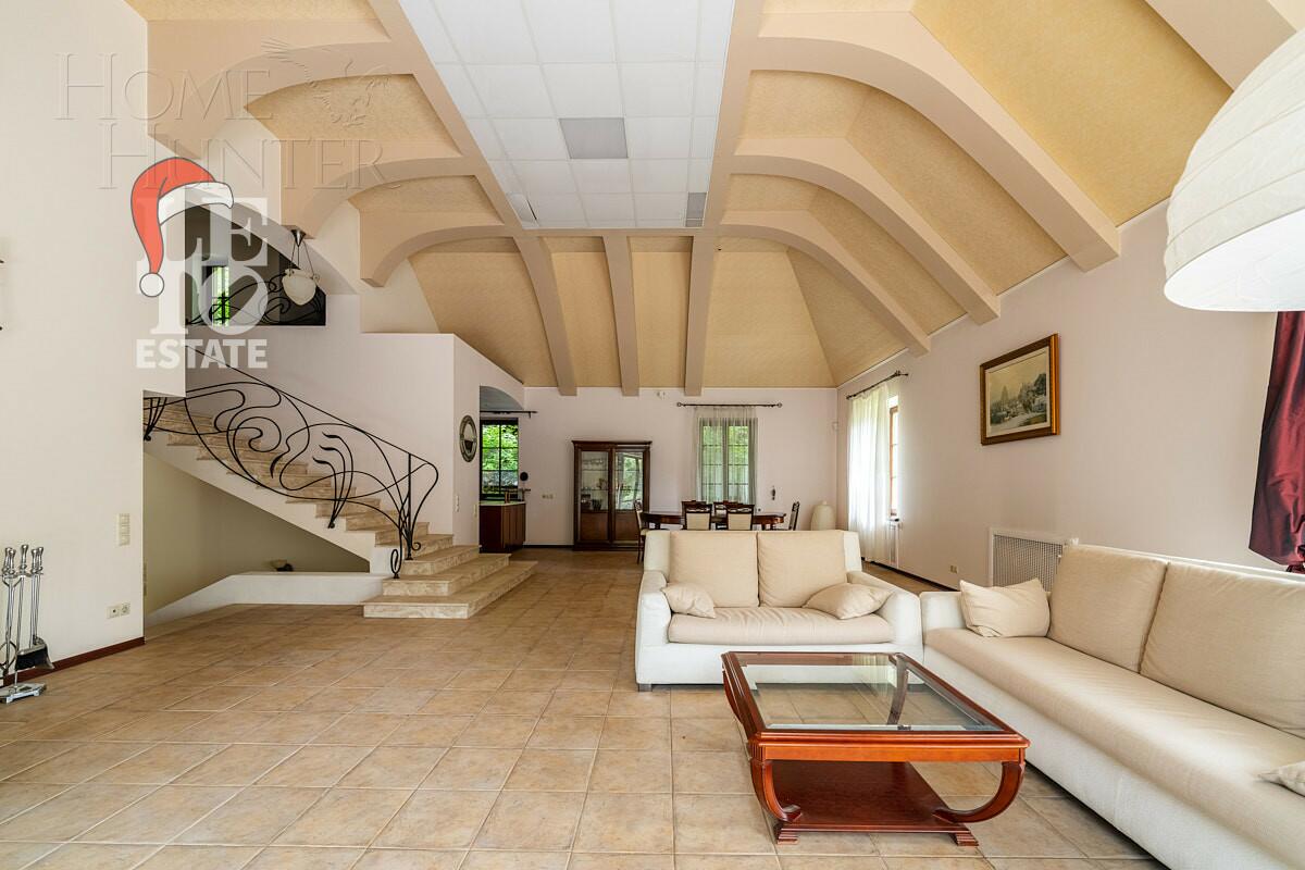 2-этажный коттедж 650 м² с отделкой