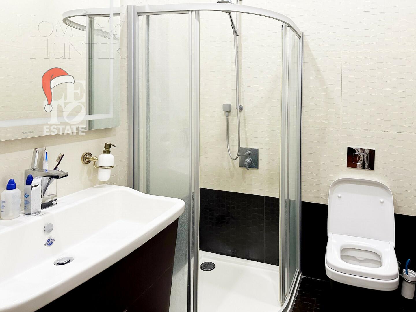 3-этажный таунхаус 293 м² с отделкой