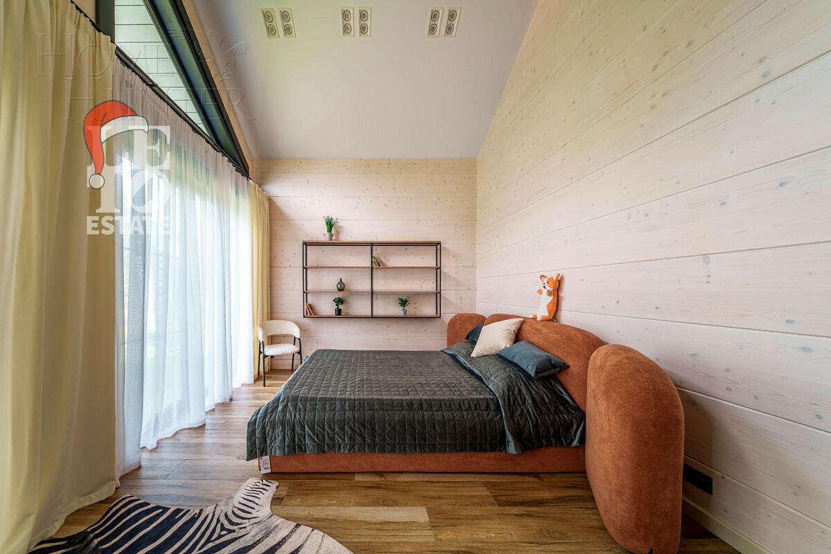 1-этажный коттедж 180 м² с отделкой